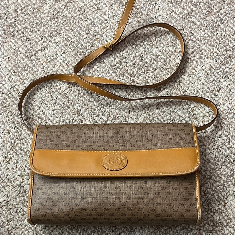 GUCCI Micro GG Surpreme Shoulder Bag
